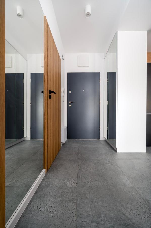 9Th Floor Lodz Manufaktura Apartments With Parking By Rentujemy المظهر الخارجي الصورة