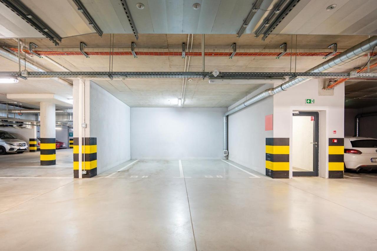 9Th Floor Lodz Manufaktura Apartments With Parking By Rentujemy المظهر الخارجي الصورة